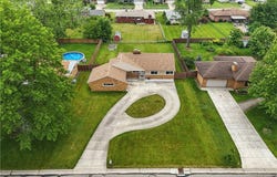 5871 Graydon Drive, Seven Hills, OH 44131