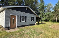 4997 S Croton Hardy Drive, Newaygo, MI 49337