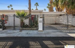 111 Canyon Rock Rd, Palm Springs, CA 92264