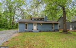 1912 LAKEVIEW PARKWAY, LOCUST GROVE, VA 22508