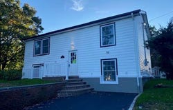 14 split cedar, Islandia, NY 11749