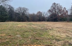 3703 E Simpson Ln Road, Milburn, OK 73450
