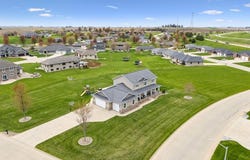201 Frentress Dr., Farley, IA 52046