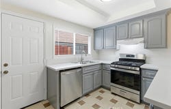 7082 Heil Ave, Huntington Beach, CA 92647