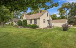 326 5th Avenue NE, Cambridge, MN 55008