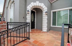 5761 W Olympic Blvd, Los Angeles, CA 90036