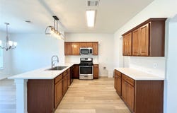 282 Black Cap RUN, Buda, TX 78610