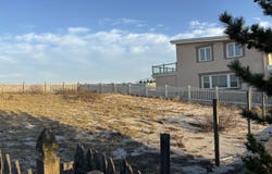 7 Ebb Terr, Mantoloking, NJ 08738