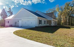 150 Rivervale Dr, Bainbridge, GA 39817