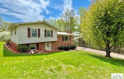 2900 Figsboro Rd, Martinsville, VA 24112