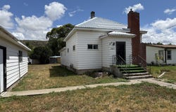 265 N 4TH AVE, Elgin, OR 97827