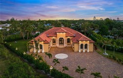 2340 BAYSHORE ROAD, NOKOMIS, FL 34275