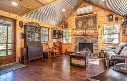 1293 Hcr 1425, Covington, TX 76636