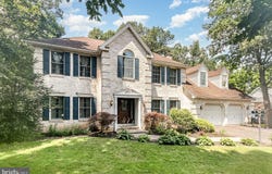 16 TRIPLETT COURT, DILLSBURG, PA 17019