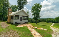 9050 Freeland Rd, Corryton, TN 37721