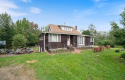 5230 Jean Duluth Rd, Duluth, MN 55803