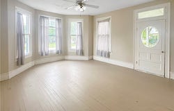307 N Pecan, Moulton, TX 77975