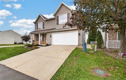 1115 Oxford Circle, Akron, OH 44312