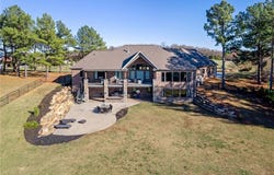 196 Fox Run Drive, Huntsville, AR 72740