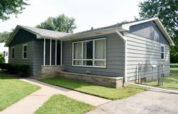 545 Court Rd, Onalaska, WI 54650