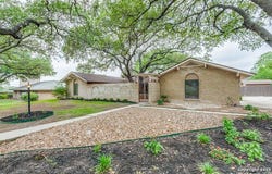 111 Cotillion, Castle Hills, TX 78213