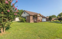 110 Hampton Ct Court, Poplar Bluff, MO 63901