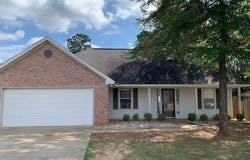 77 Green Oak Cr., Nash, TX 75569