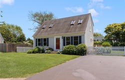 208 W View Road, Middletown, RI 02842