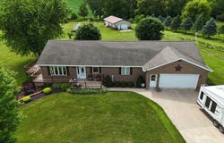 5782 North Brown Road, Dakota, IL 61018