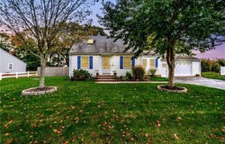 8 Charles Avenue, Westerly, RI 02891