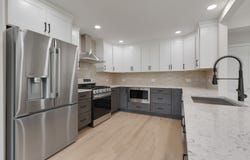 301 Lance Drive, Des Plaines, IL 60016