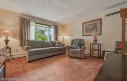 28 Dymond Hollow Road, Falls, PA 18615