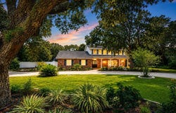 901 WOODVIEW Drive, BRANDON, FL 33511