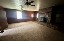 130 Burchwood Dr, St James, MO 65559