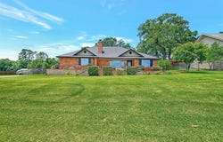 117 Kiowa Drive S, Lake Kiowa, TX 76240