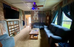 407 E Main Street, Whitesboro, TX 76273