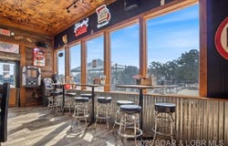 267 Runaway Dr, Climax Springs, MO 65324
