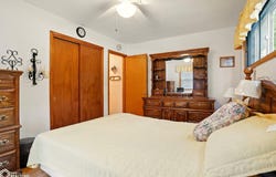 709 W Harrison, Fairfield, IA 52556