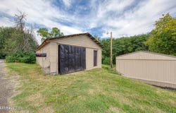 350 Kagley Drive, Lenoir City, TN 37771