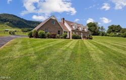 6929 Finney Road, Honaker, VA 24260