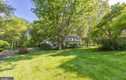 8 APPLE ROW, KENNETT SQUARE, PA 19348