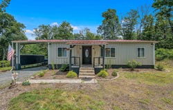 397 HAPPY VALLEY LANE, BERKELEY SPRINGS, WV 25411