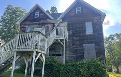 223-225 THOMAS Street, Cambridge Springs, PA 16403