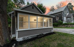 3912 S 14th Street, Omaha, NE 68107