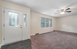 1321 E Walnut Lawn Street, Springfield, MO 65804