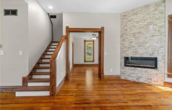 210 Winner Avenue, Gower, MO 64454