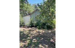 205 S Columbus Ave, Cameron, TX 76520