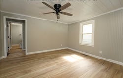 834 S Washington Street, St Albans, WV 25177