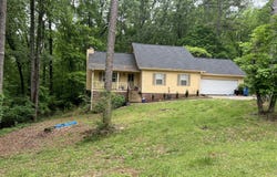 11 Ridgeview, Silver Creek, GA 30173