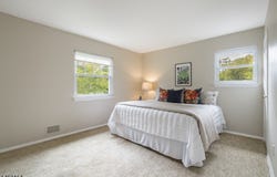 43 Chaucer Dr, Berkeley Heights Twp., NJ 07922-1808